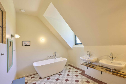 054 Villa Lactea