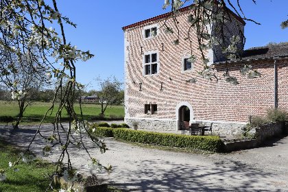 006 La Tour de la Chapelle 006 La Tour de la Chapelle