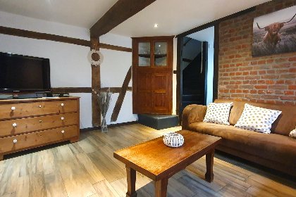 006 Les Pierris near F1 circuit