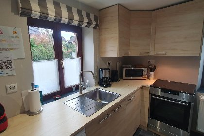 009 Les Pierris near F1 circuit