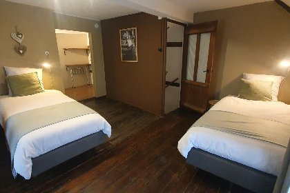 016 Les Pierris near F1 circuit