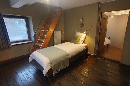 018 Les Pierris near F1 circuit