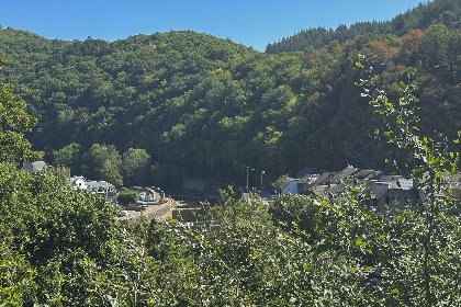 026 Cabane dans les arbres