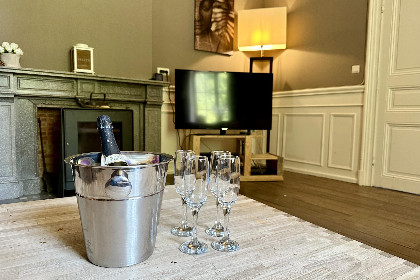 012 Castel Bodeux