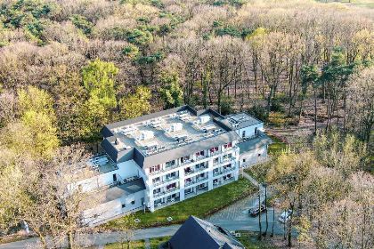 014 11 persoons appartement met sauna op park met zwembad