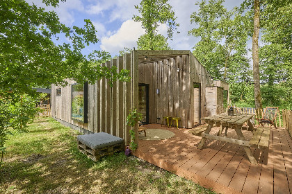000 Cabin 22 000 Cabin 22