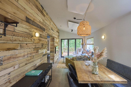 004 Cabin 22