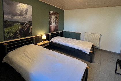 008 Ruime 15 persoons groepsaccommodatie met hottub in Francheville, nabij Spa