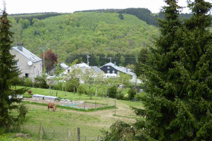 015 24 persoons groepsaccommodatie met oplaadpunt voor elektrische auto in de Ardennen