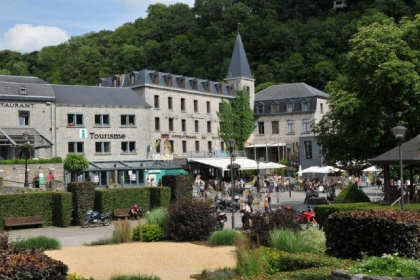 025 Mooi 6 persoons vakantiehuis nabij het mooie stadje Durbuy