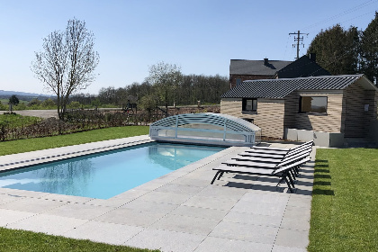 004 Prachtig 10 persoons vakantiehuis met eigen zwembad in de Ardennen