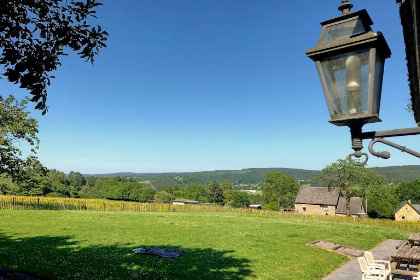 001 Authentiek 32 pers. groepsaccommodatie met een mooie tuin in de Ardennen