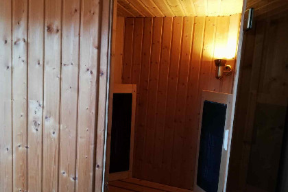 007 Comfortabel 11 persoons vakantiehuis met bubbelbad en sauna in het hart van de Ardennen