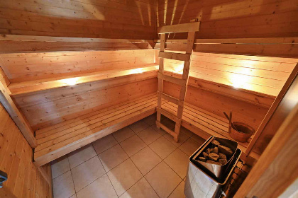 012 Knus 6 persoons vakantiehuis nabij La Roche.   Vakantiehuis met sauna en WiFi