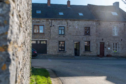 006 Authentiek 8 persoons appartement op 50 km van Durbuy