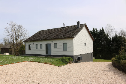 007 14 persoons vakantiehuis met prive zwembad in de Ardennen