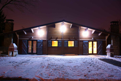 012 Knusse wellness bungalow voor 9 personen met sauna, stoombad en bubbelbad