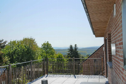 009 Prachtig 15 persoons vakantiehuis met een heerlijk uitzicht over de Ardennen