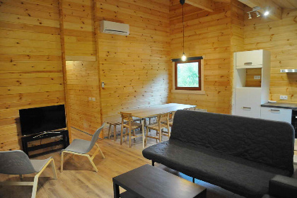 003 Chalet voor 8 personen op vakantiepark Village de Vacances Oignies