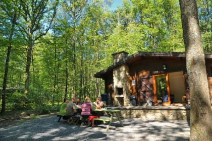 014 Compact chalet voor 8 personen midden in de bossen in de Ardennen