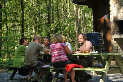 015 Compact chalet voor 8 personen midden in de bossen in de Ardennen