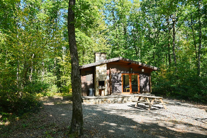 014 Vrijstaand chalet voor 4 volwassenen en 2 kinderen op Village de Vacances Oignies