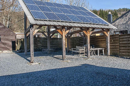 016 Prachtig gelegen 32 pers. accommodatie met ruime tuin en bosrijk uitzicht in de Ardennen