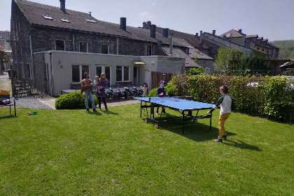 040 Prachtig gelegen 32 pers. accommodatie met ruime tuin en bosrijk uitzicht in de Ardennen