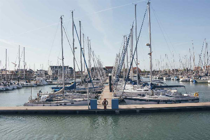 022 4 persoons Penthouse met rooftopterras en zeezicht in Blankenberge