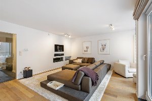 Jacob Van Maerlant V1 garage Jacob Van Maerlant V1 garage