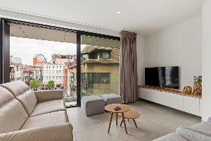 Maple Leaf   03.02   garage