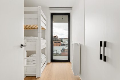 011 Maple Leaf   03.02   garage