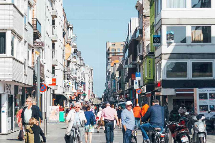 032 Mooie 2 persoons suite met balkon en zeezicht in Blankenberge