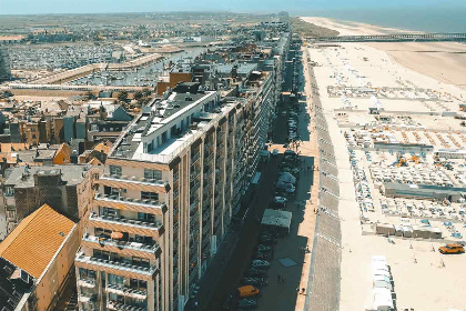 023 Mooie 4 persoons suite met balkon en zeezicht in Blankenberge