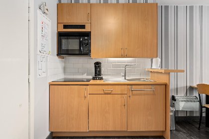 003 Ocean Suites   717