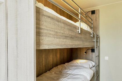 005 Suite met gedeeltelijk zeezicht zonder balkon| 4p