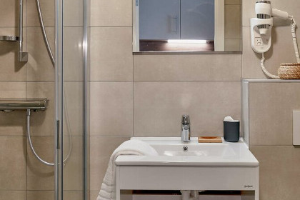 009 Suite met gedeeltelijk zeezicht zonder balkon| 4p