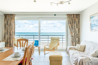 001 Les Petrels vijfde