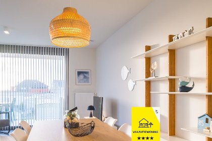 004 Amantha   0102   box 9