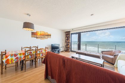 001 Canberra   0803   park. 10