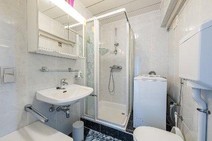 009 Canberra   0803   park. 10