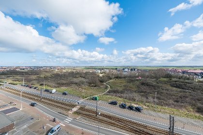 012 Canberra   0803   park. 10