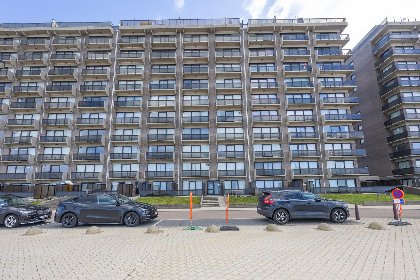 015 Espace II   0102   box 2 (Magnum)