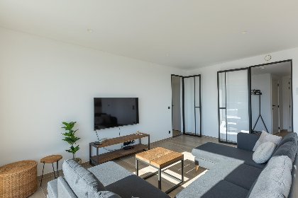 005 Green Lane The Sun   0401   box 60