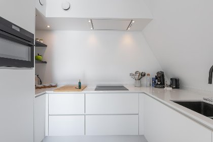 007 Green Lane The Sun   0401   box 60