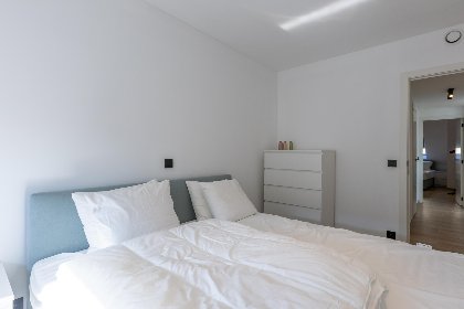 016 Green Lane The Sun   0401   box 60