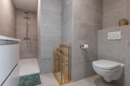 017 Green Lane The Sun   0401   box 60