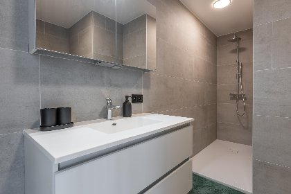 019 Green Lane The Sun   0401   box 60