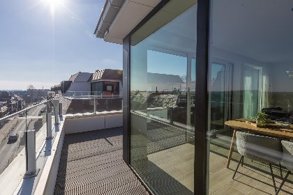 021 Green Lane The Sun   0401   box 60