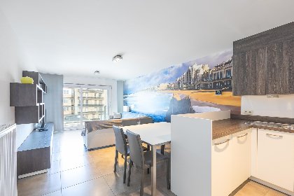 003 Kingston I   0701   parking 3